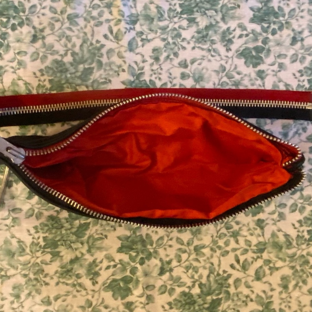 Made In Detroit Leather Pouch & Motorcycle Accessory - Picture 4 of 5
